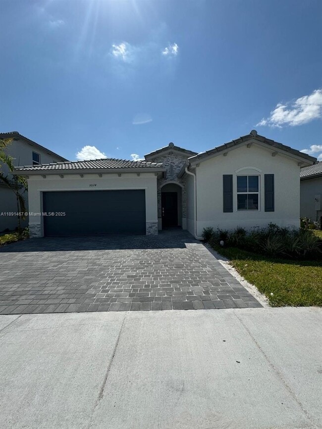 Primary Photo - 16124 SW 148th Pl