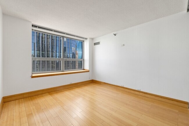 Building Photo - 474 N Lake Shore Dr
