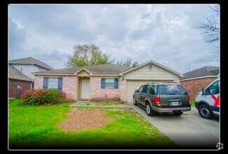 Building Photo - 22914 Tree House Ln