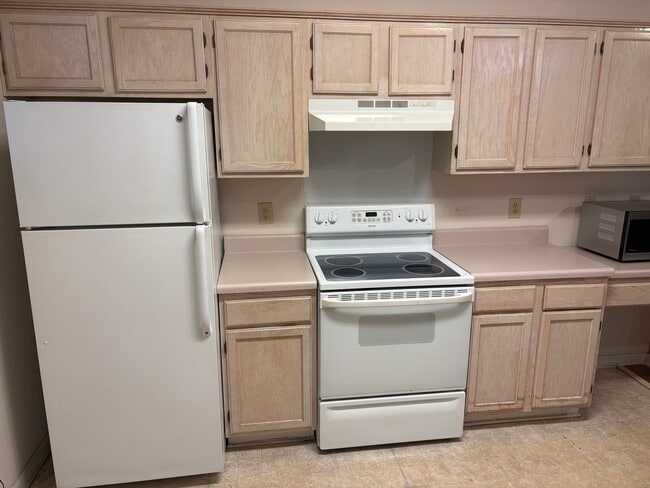 Building Photo - 1086 Cornell Pl