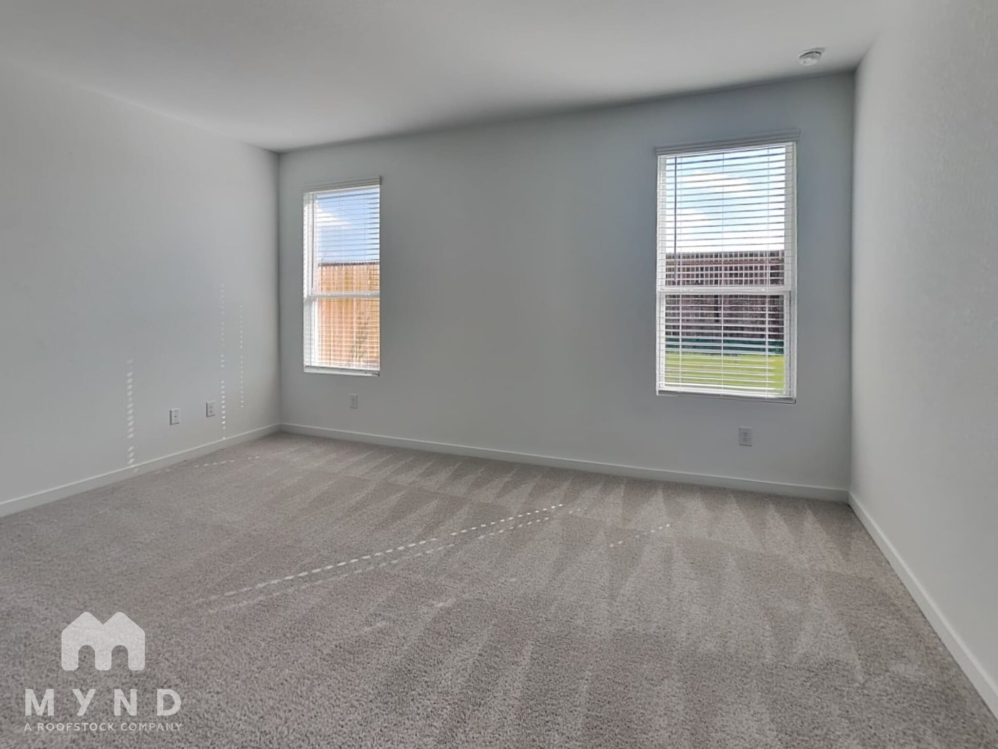 Building Photo - 10632 Ysasmendi Rdg