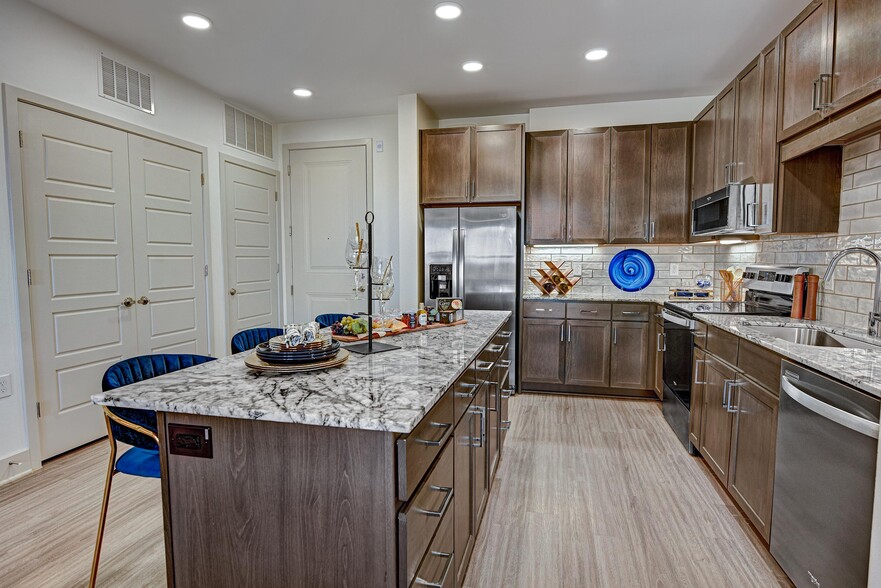 Gourmet Kitchen Island* - Bexley Champions Circle