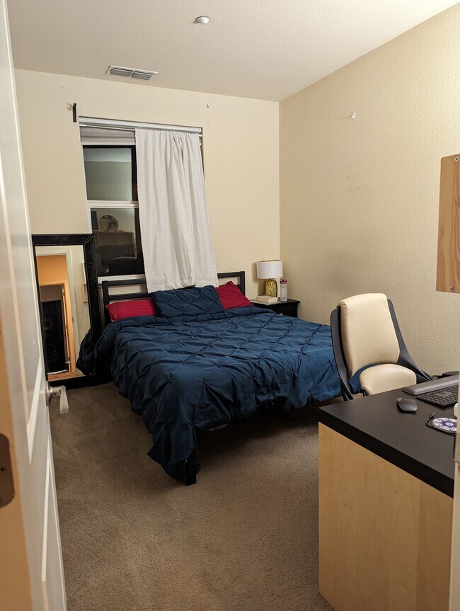 Bedroom2 - 764 Grandview Ter