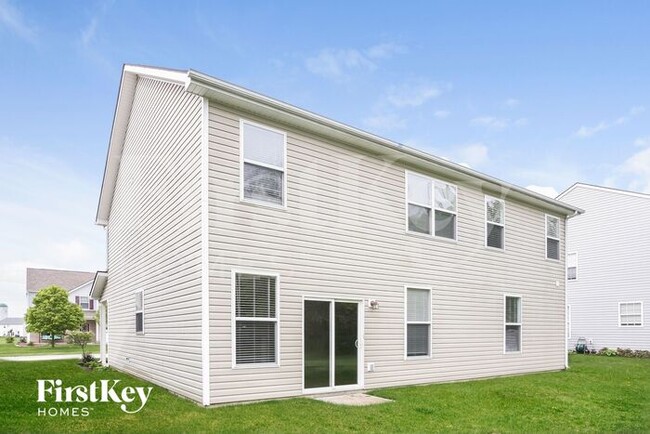 Building Photo - 6106 Green Willow Rd