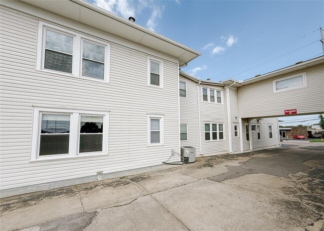 Building Photo - 1120 NW 51st St