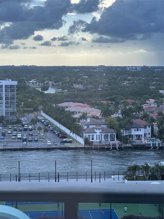 Building Photo - 2501 S Ocean Dr