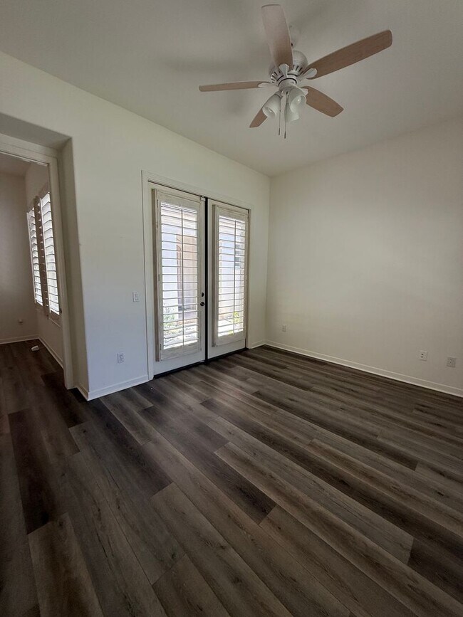Building Photo - 4 bed, 3 1/2 bath beautiful home Wood Ranch home