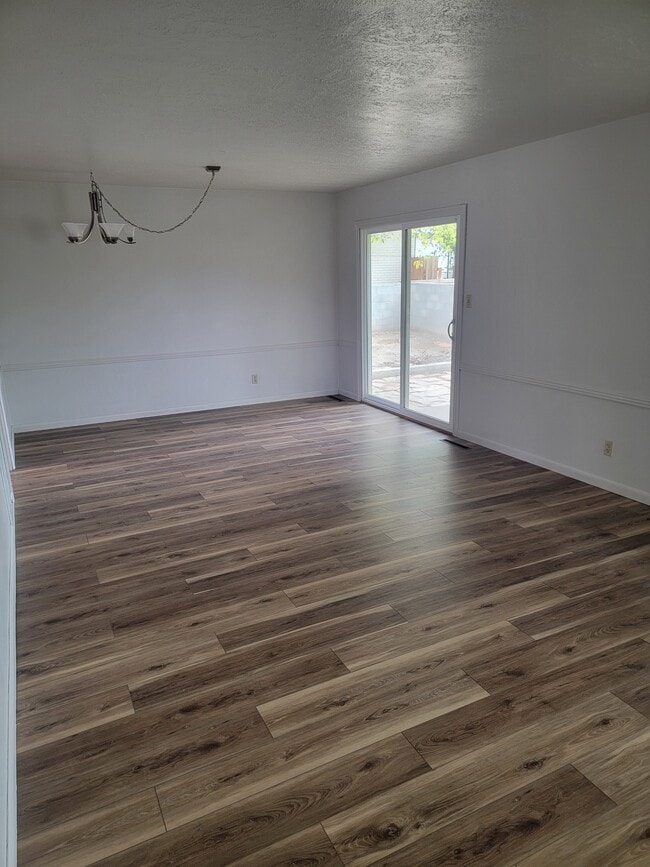 Building Photo - 1702 Edgar St