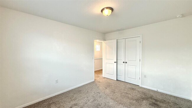 Building Photo - 156 Zion Dr