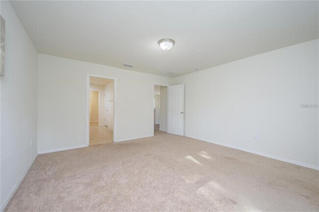Building Photo - 2775 Red Horse Dr