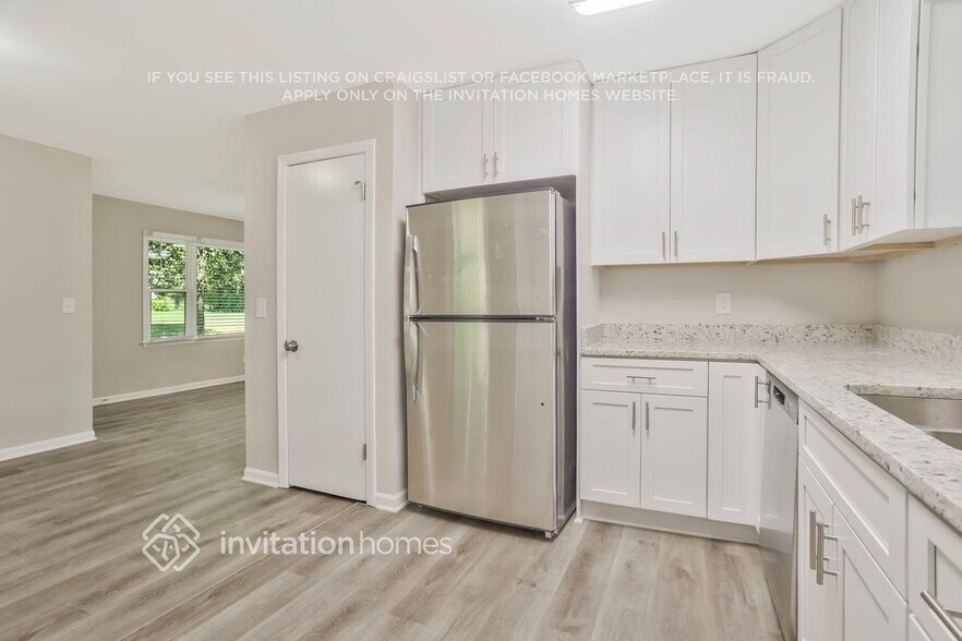 Building Photo - 2527 Sandtown Rd SW