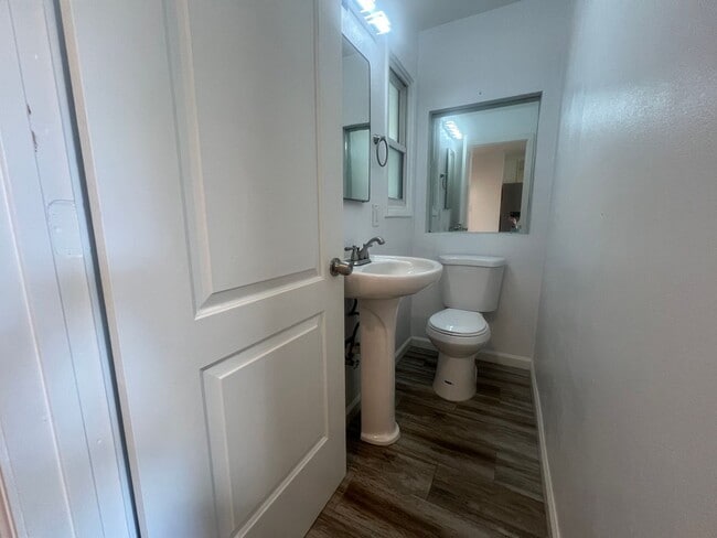 Building Photo - 880 San Mateo Ct