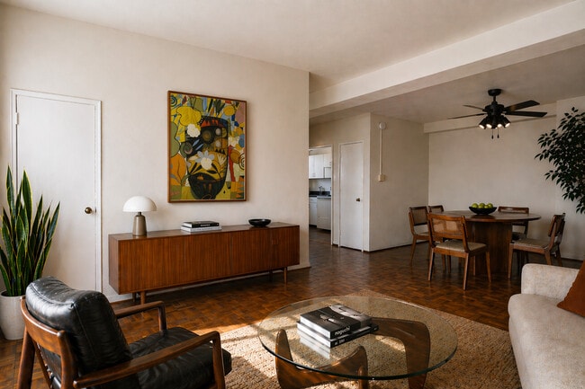 Building Photo - The Sheraton