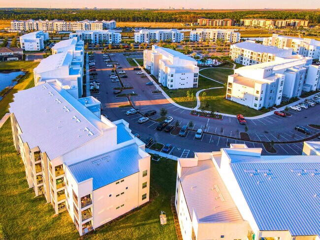 Building Photo - 3131 Paradox Cir
