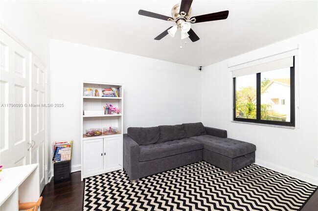 Building Photo - 21387 Marina Cove Cir