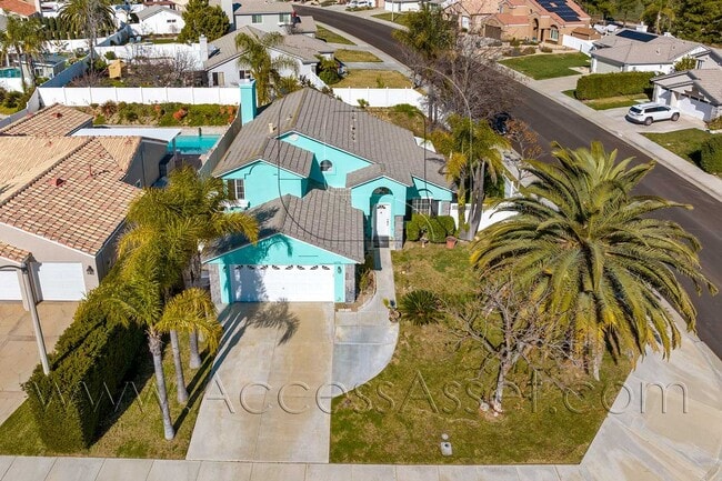 Building Photo - Beautiful 4 Bedroom Temecula Home with Private Backyard & Covered Patio