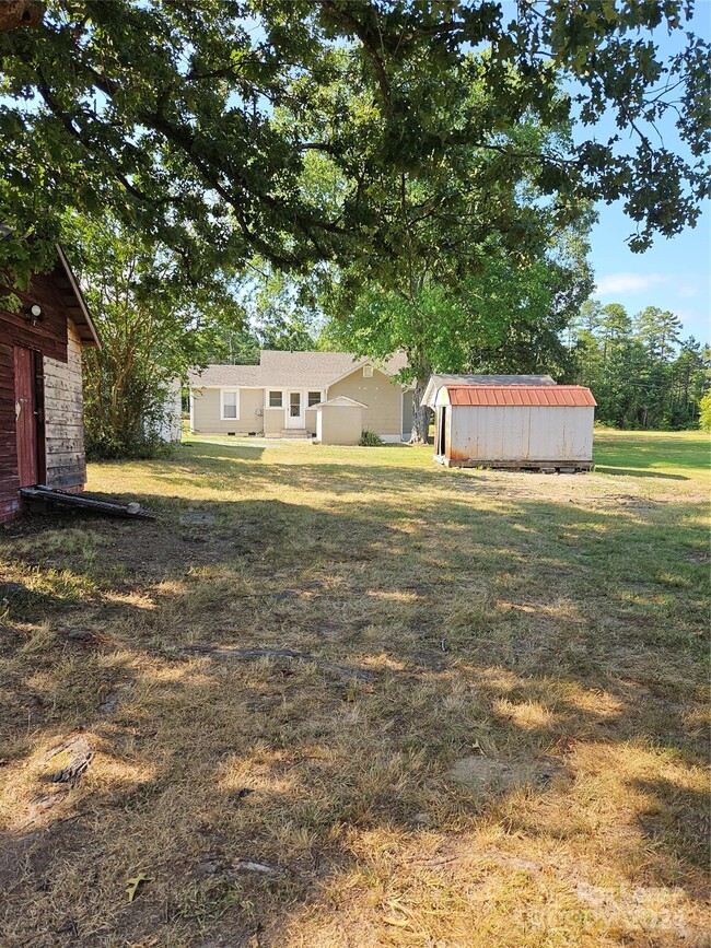 Building Photo - 17730 Old Beatty Ford Rd