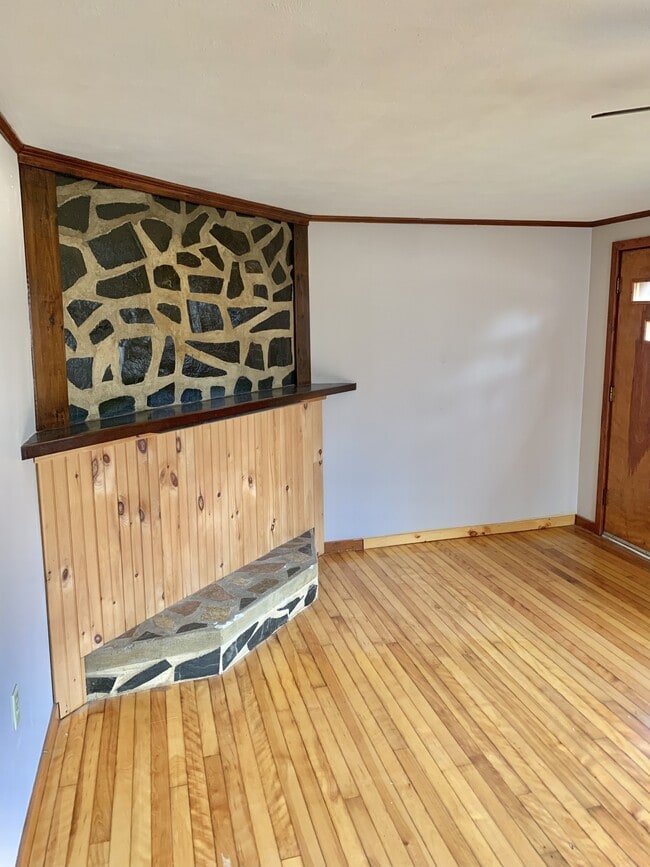 Building Photo - 1984 Pushaw Rd