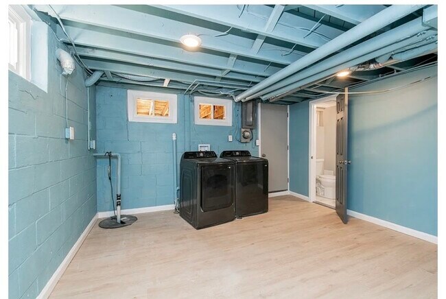 Building Photo - 3 bedroom Dundalk