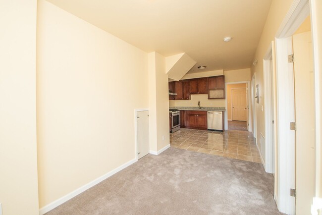 Building Photo - 144-146 Anza