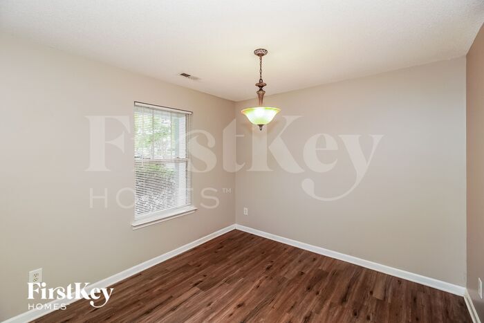 Building Photo - 151 Peterborough Dr
