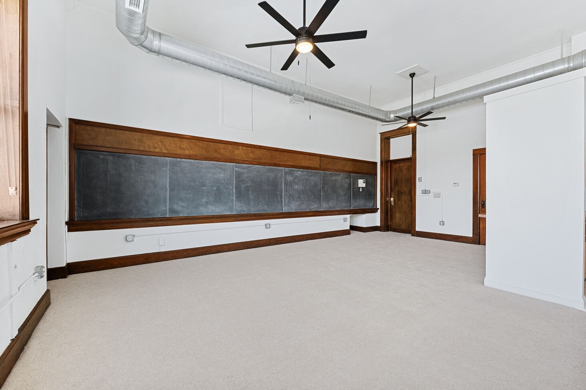 Building Photo - 249 N Athenian Ave