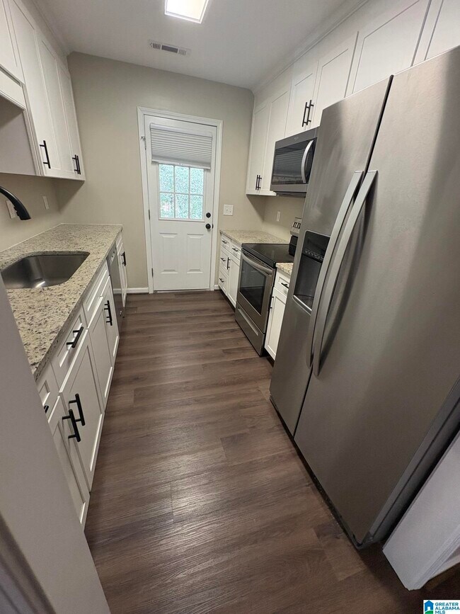 Building Photo - 2087 Montreat Cir