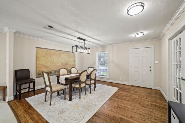 Building Photo - 5427 Stillbrooke Dr