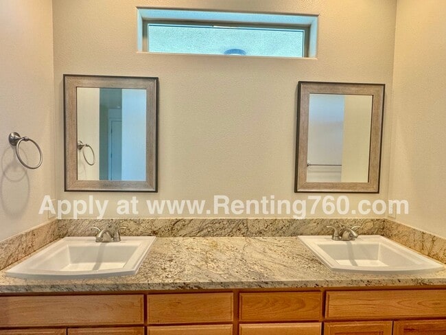 Building Photo - 4 Bedroom Home with Solar Panels and EV Ch...