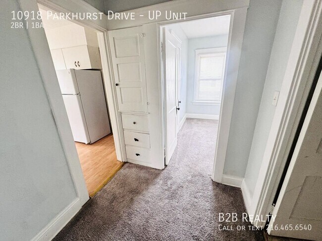 Building Photo - 10918 Parkhurst Dr
