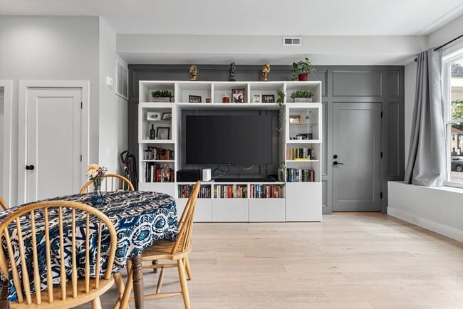 Building Photo - 761 Washington St