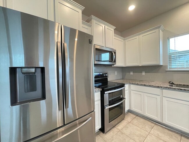 Building Photo - 1816 Cow House Ct