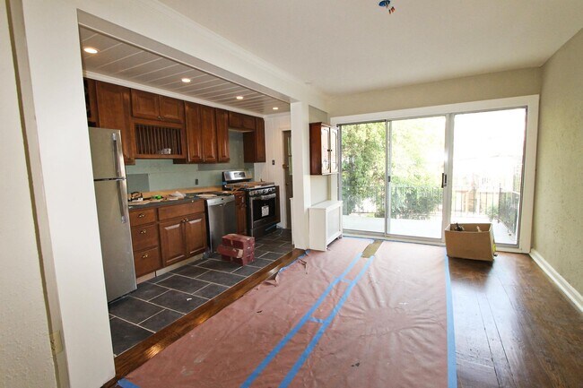 Building Photo - 346 Meehan Ave