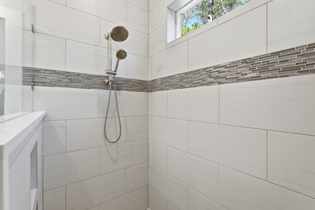 Building Photo - 38 W Willow Mist Rd