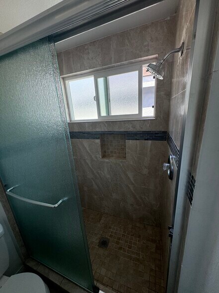 Building Photo - 1310 Agate St