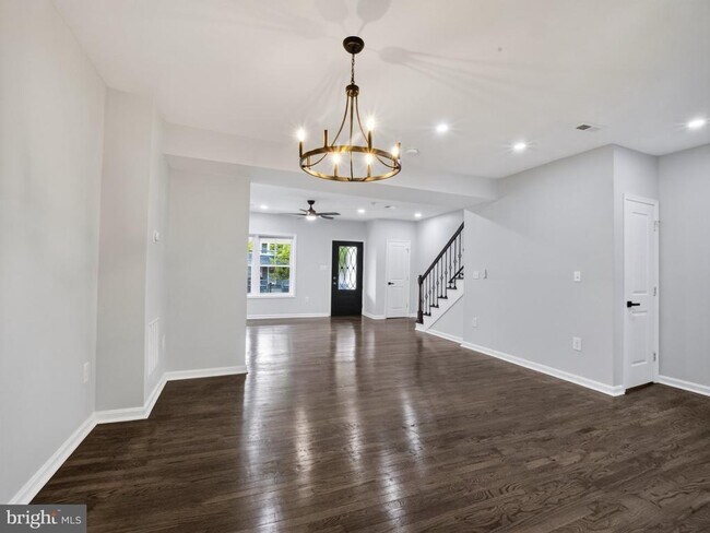 Building Photo - 4107 4th St NW