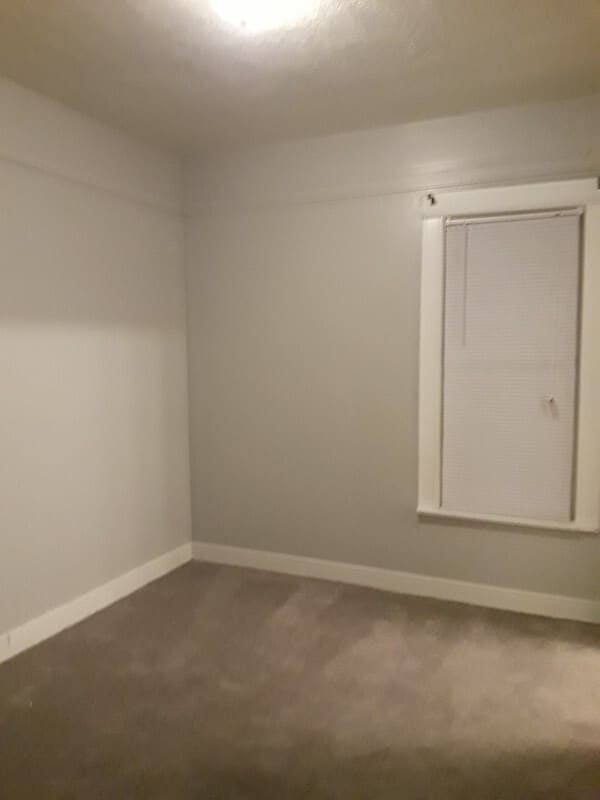 Building Photo - 880 E 100 S