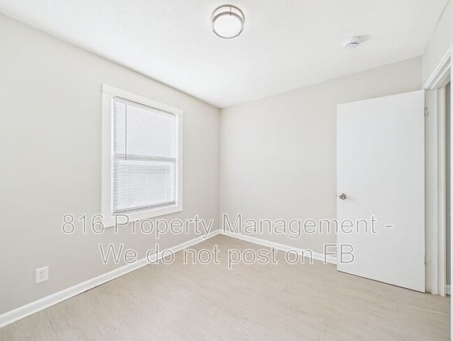 Building Photo - 801 Bannister Rd