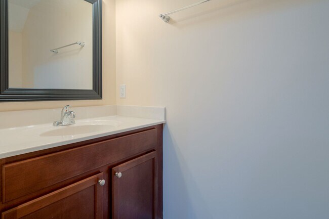 Building Photo - More units and move-in options available!
