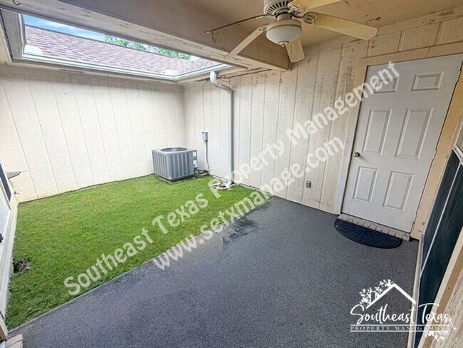 Building Photo - 30 Stephens Ln