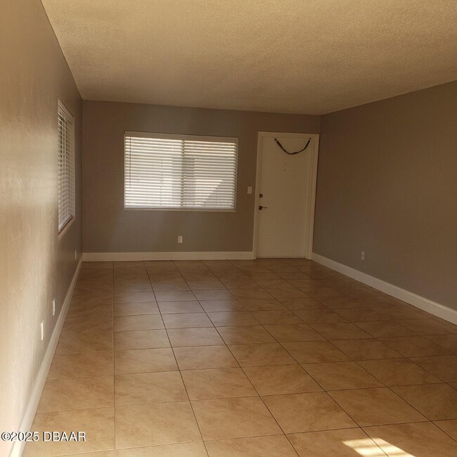 Building Photo - 307 Ridge Blvd
