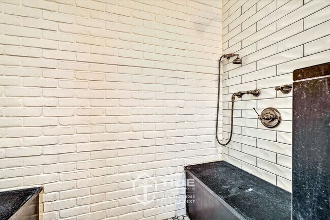 Building Photo - Live in the Heart of Harleston Village!