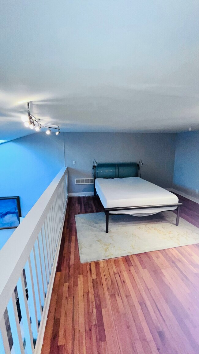 Building Photo - 2311 Maryland Ave