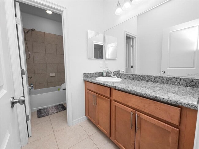 Building Photo - 6564 Great Bear Dr
