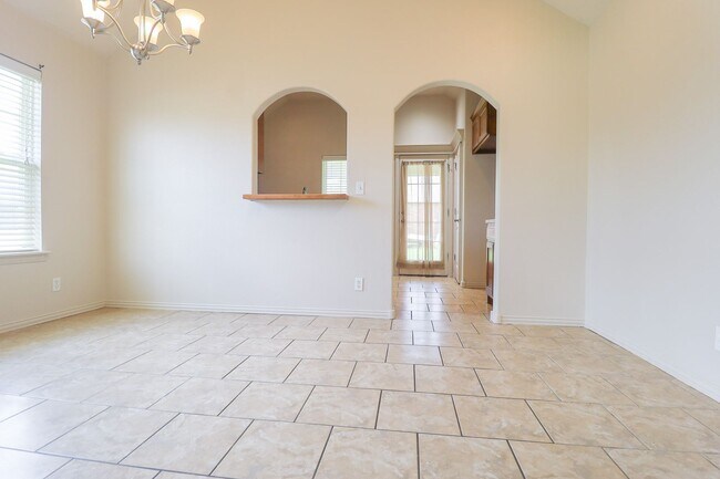 Building Photo - 3 Bed 2 Bath Home in Collinsville *Price D...