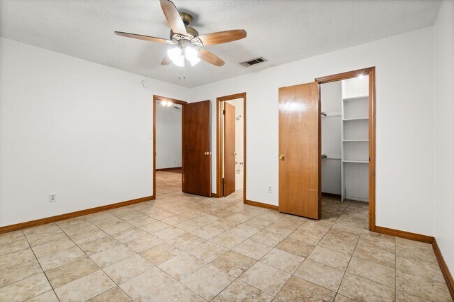 Building Photo - EAST FAIRHOPE NEAR DOWNTOWN