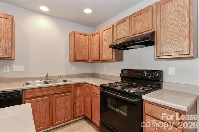 Building Photo - 153 Marakery Rd