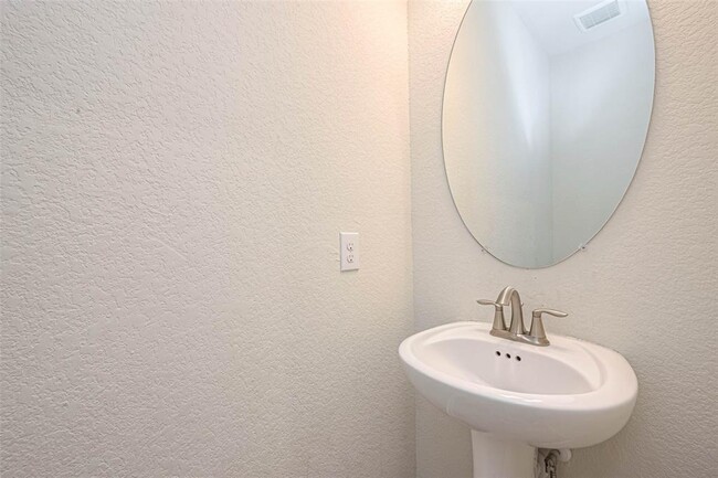 Building Photo - 1102 Opal Cup Cir