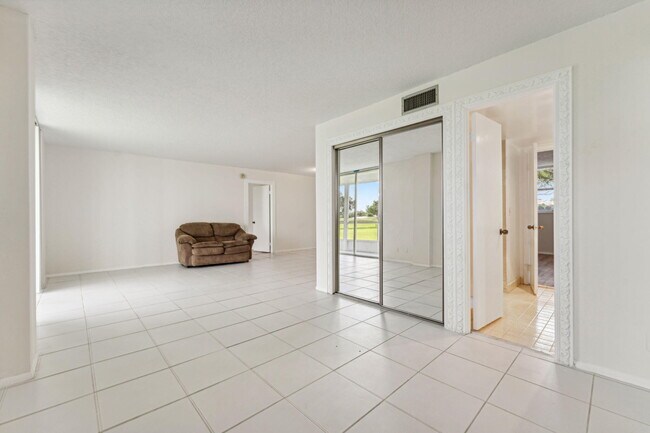 Building Photo - 250 NW 67th St