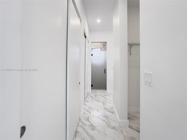 Building Photo - 149 Southeast Cor. Arno